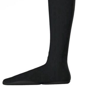 Yeezy pods. Brand New never worn. Size is 8.5